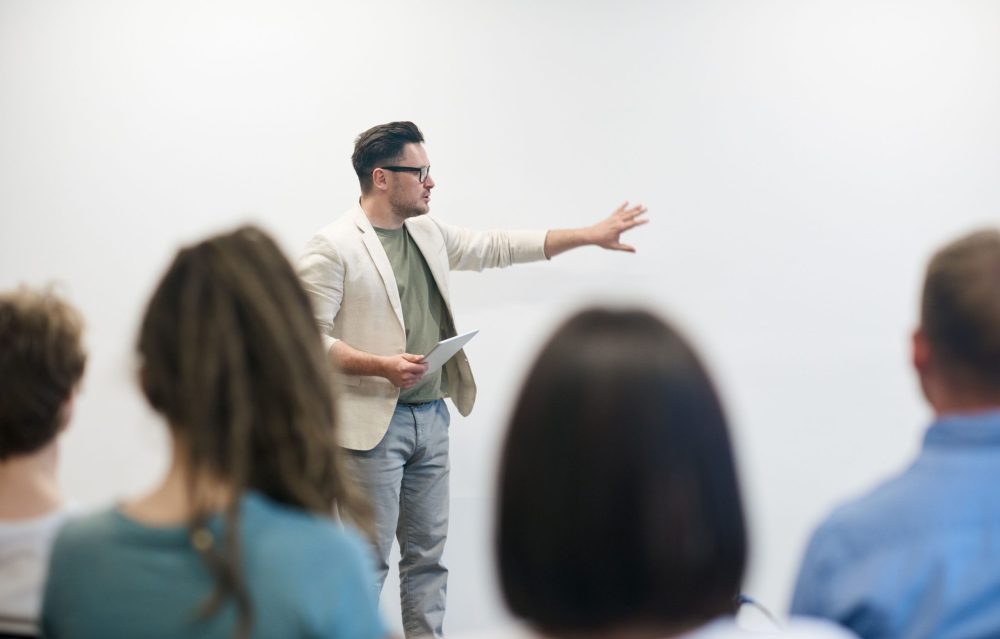Enseigner l'anglais est un métier pour lequel il existe des formations spécifiques et dédiées